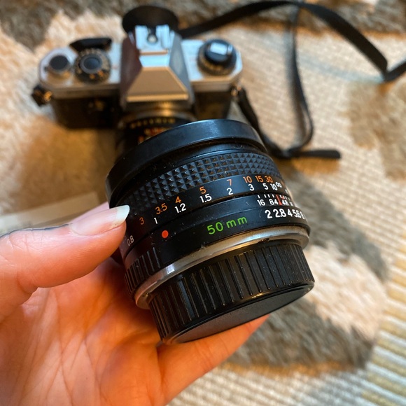 YASHICA FX-D Quartz SLR 35mm Film Camera 50mm lens + macro lens + Tripod Spacer - Picture 6 of 8